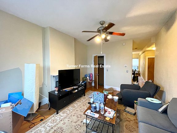 5th image of 88R Hammond St #7