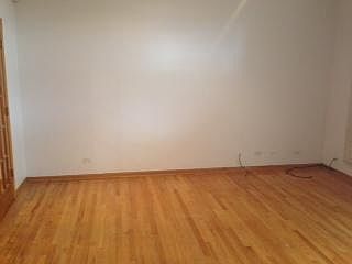 5th image of 6647 S Maryland Ave APT 3E