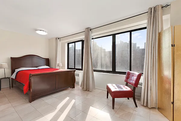 Rented by Douglas Elliman | media 10