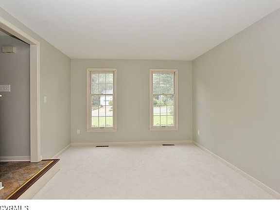 3rd image of 8300 Old Cavalry Dr