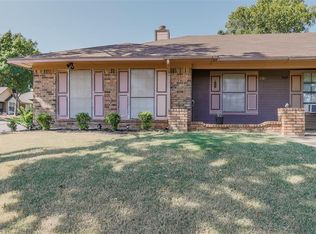 1101 Oaklawn Ct, Bedford, TX 76022