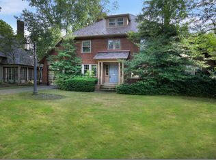 2959 Brighton Rd, Shaker Heights, OH 44120