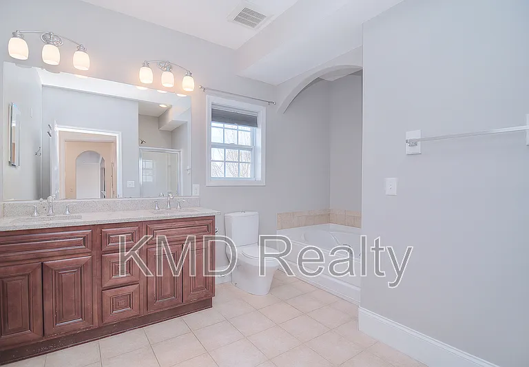 6605 Central Pacific Ave #202 — Photo 17