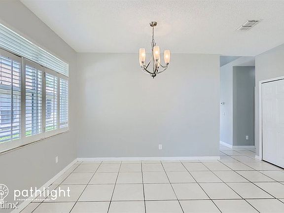 4th image of 9903 Kona Isle Ct
