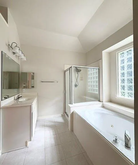 23639 Hawkins Creek Ct — Photo 13