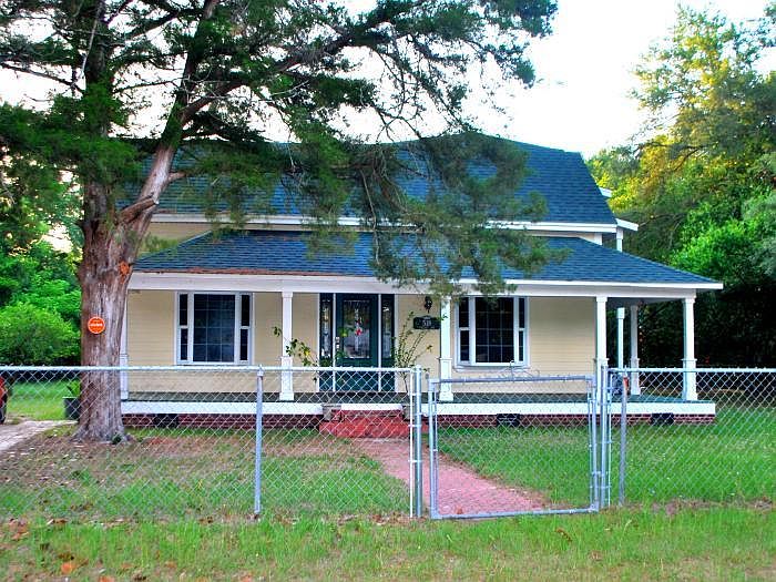 Country home in the city
