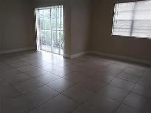 1227 SW 46th Ave #303 — Photo 12