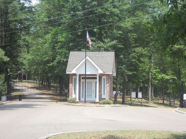 2nd image of 113 Archel St