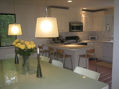 5th image of 38 Island View Dr E