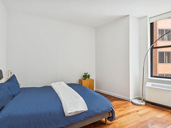 3rd image of 1 Wall Street Ct APT 704