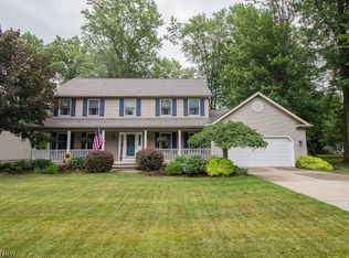 7633 Debonaire Dr, Mentor, OH