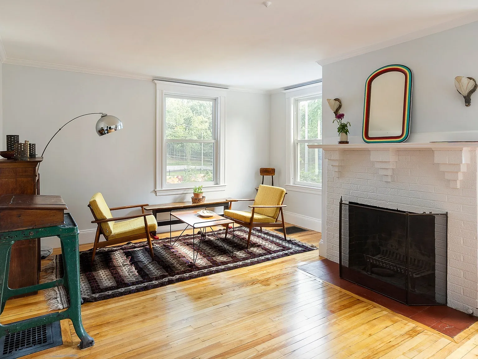 2 bed, 2.0 bath, 1600 sqft, $5,500 — Photo 4