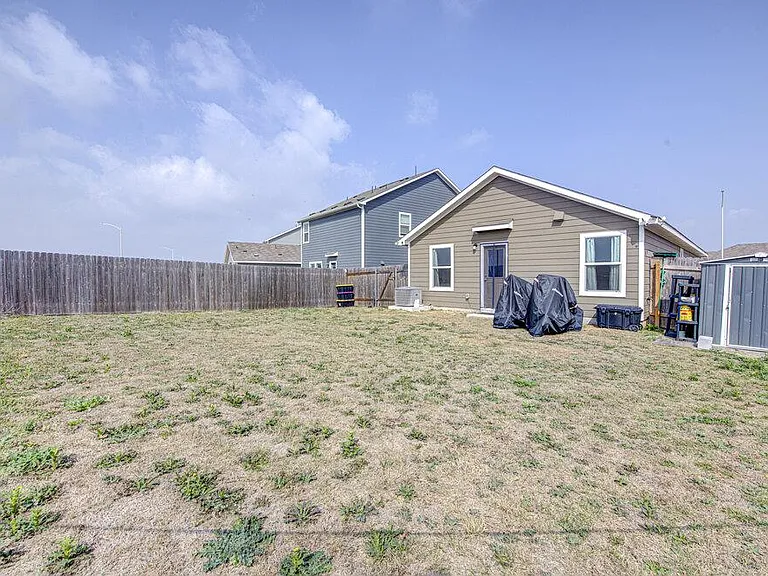1145 Catfish Ln — Photo 23