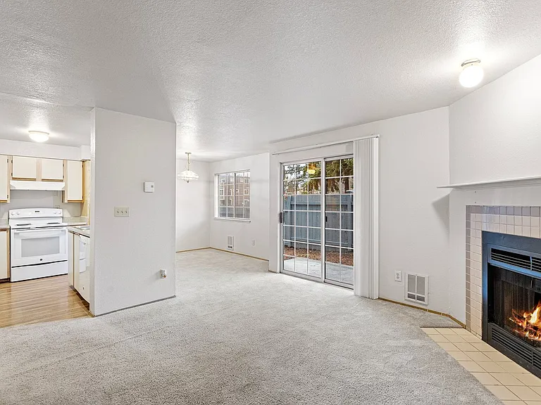 Heron View Apartment Homes — Photo 38