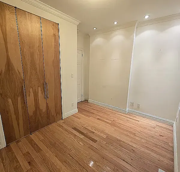 334 E 73rd St #5A — Photo 3