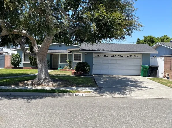 13431 Olympus Dr, Westminster, CA 92683