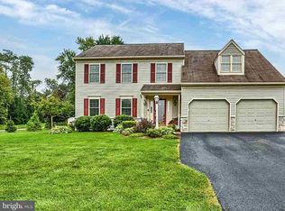 4298 Britain Dr, York, PA 17402