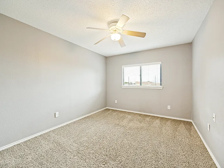 12010 Peachtree Ln — Photo 26