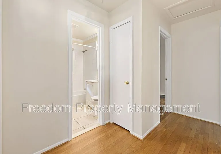 14309 Fairmont Ct — Photo 10