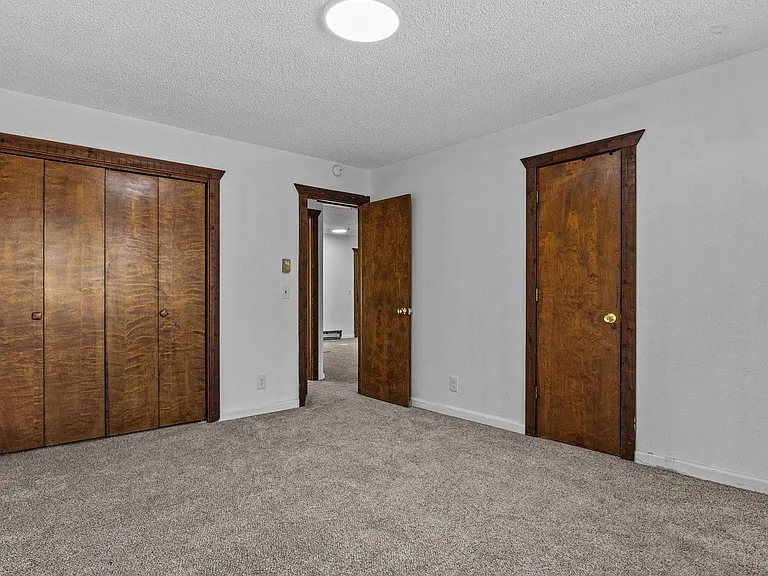1108 Parkwood Ln — Photo 18