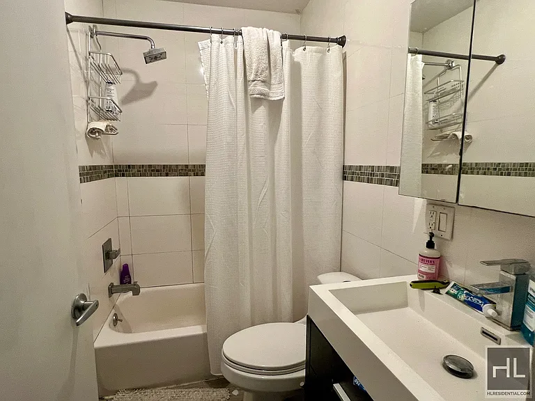 105 Troutman St #2A — Photo 7