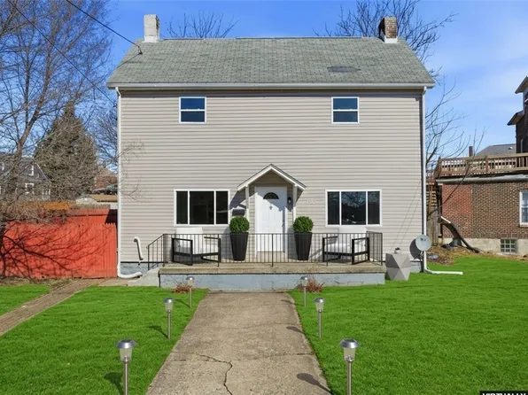 1381 Pocono St, Pittsburgh, PA 15218