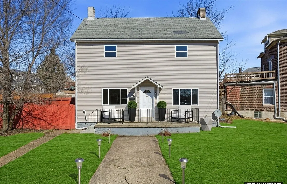 1381 Pocono St photo 1