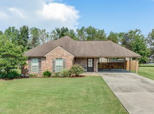 110 Ridge Run Ln, Carencro, LA 70520