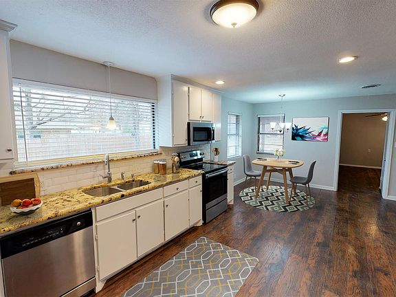 Optionally furnished common areas! Common areas can come beautifully furnished by our in-house design team for an additional fee.