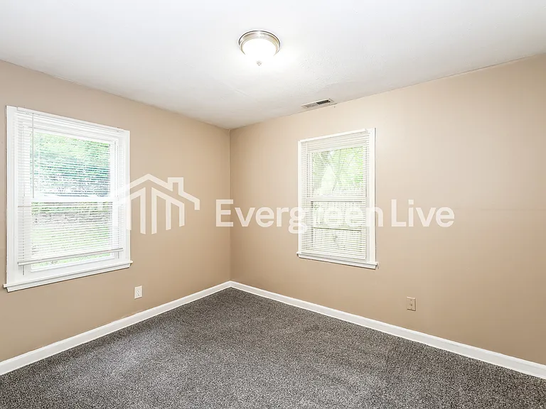 6504 Coffey St — Photo 13