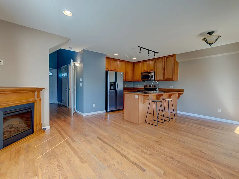 563 Kettle St #C4 — Photo 7