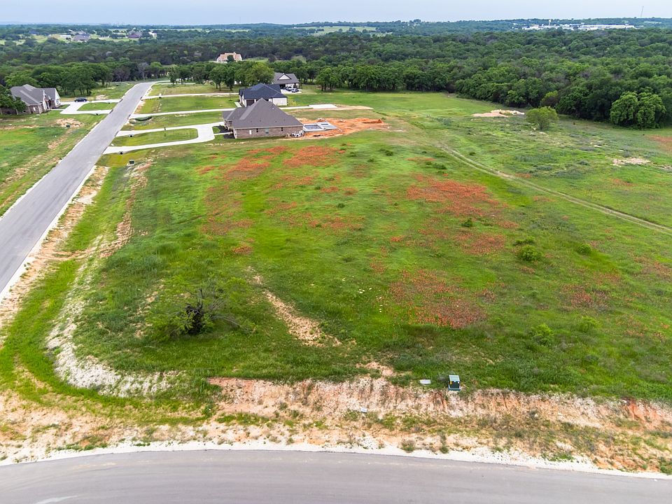2nd image of 3000 Haylee Dr