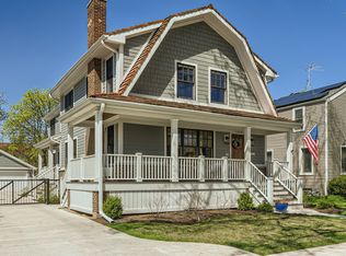 1608 Courtland Ave, Park Ridge, IL 60068