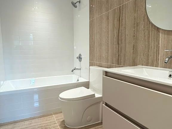 4th image of 110 Chestnut St #5