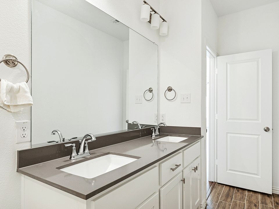 1st image of 4703 Kindred St