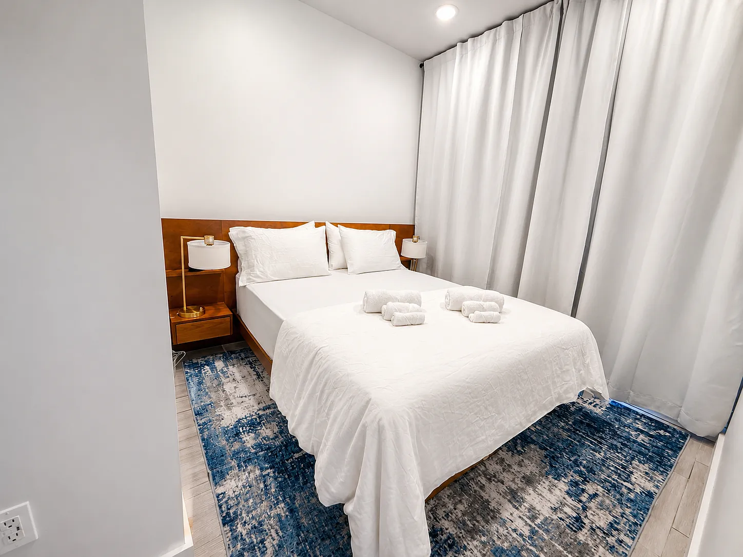 2 bed, 770 sqft, $2,595 — Photo 3