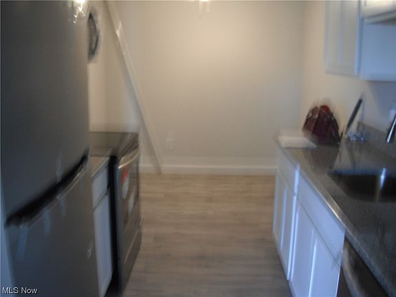 5th image of 2021 King James Pkwy APT 301