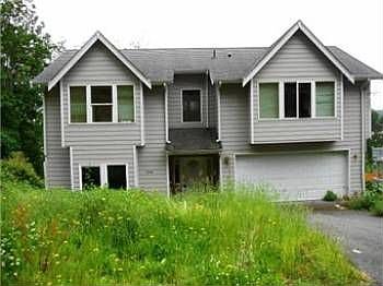 2nd image of 3759 S Perry St
