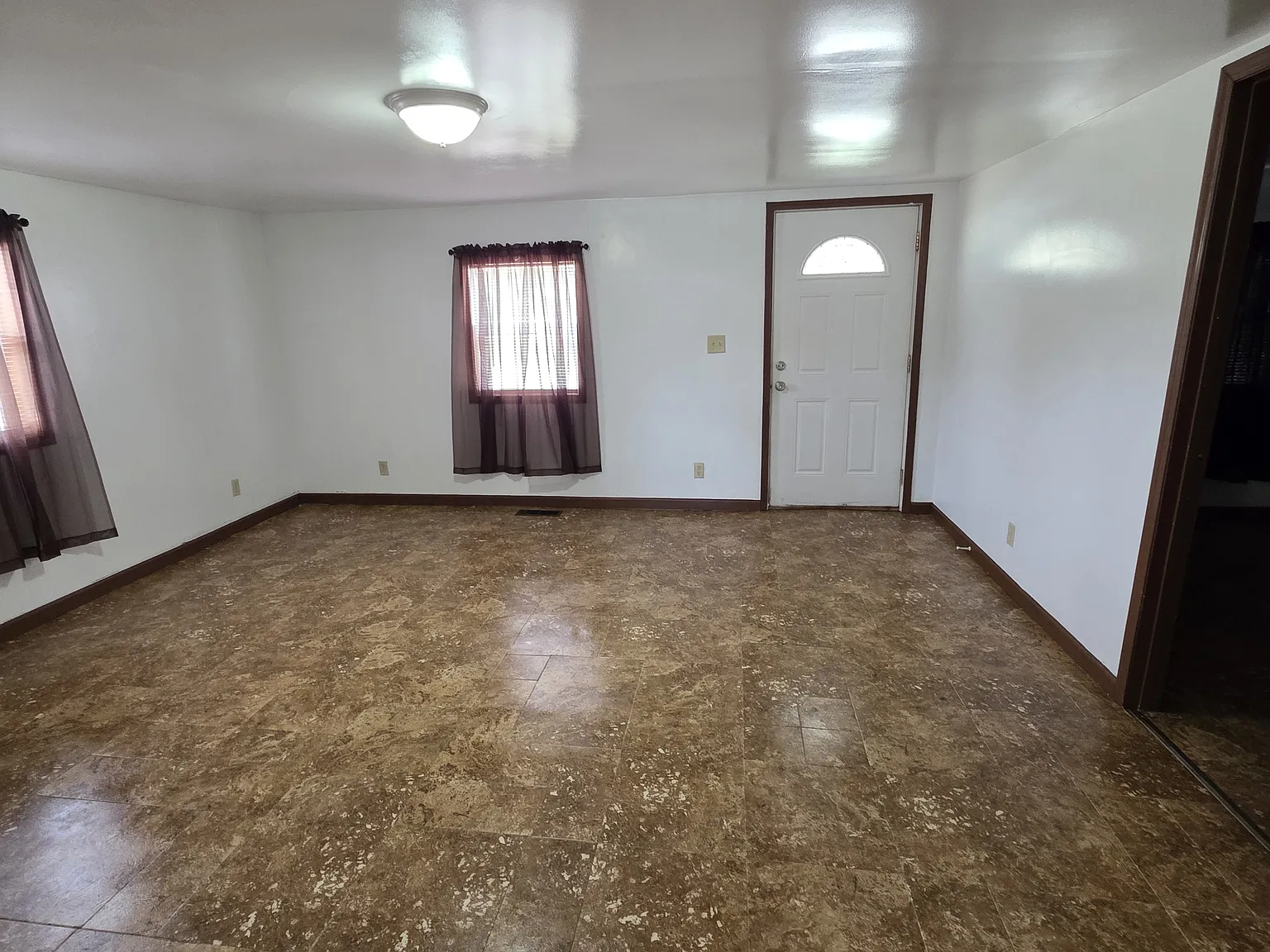 2 bed, 1100 sqft, $800 — Photo 4