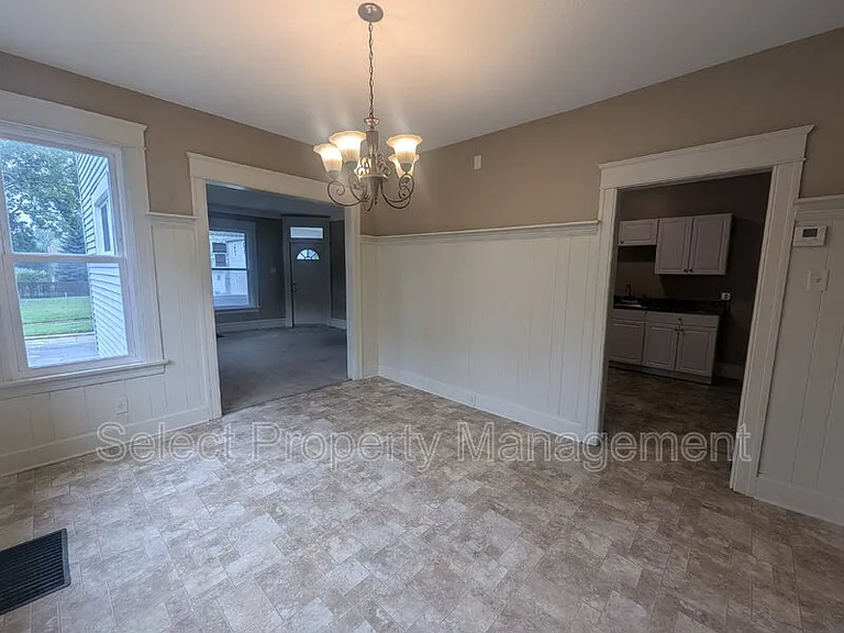 347 W Williams St — Photo 6