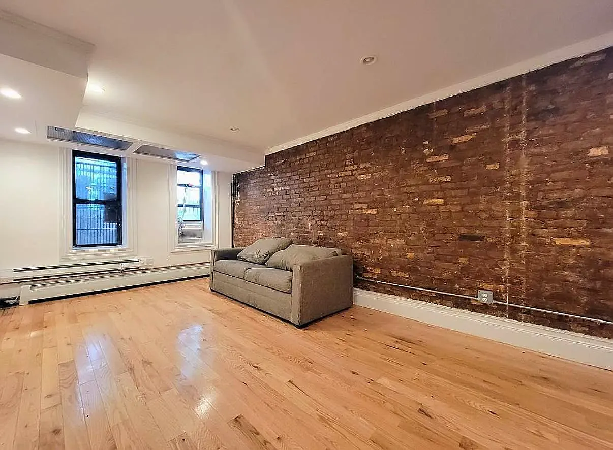 226 East 26th Street — Photo 1