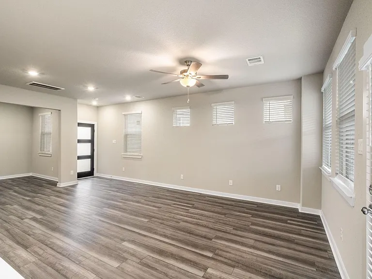8209 Rising Stream Dr — Photo 11
