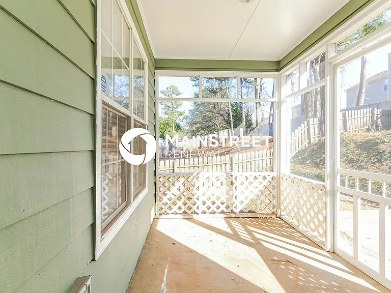 Screen Porch