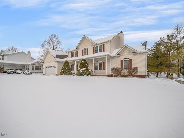 11579 Olde Stone Ct, Painesville, OH 44077