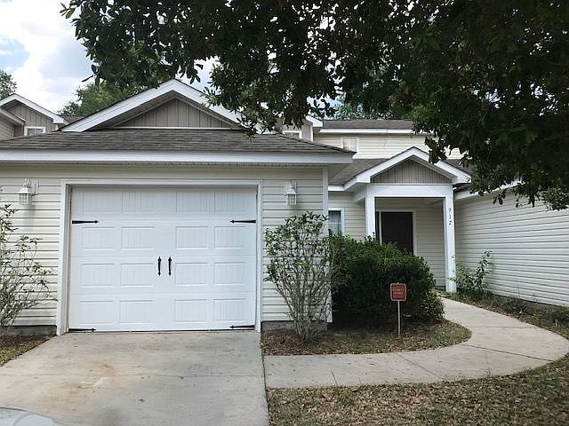 1st image of 912 Chase Creek Cir