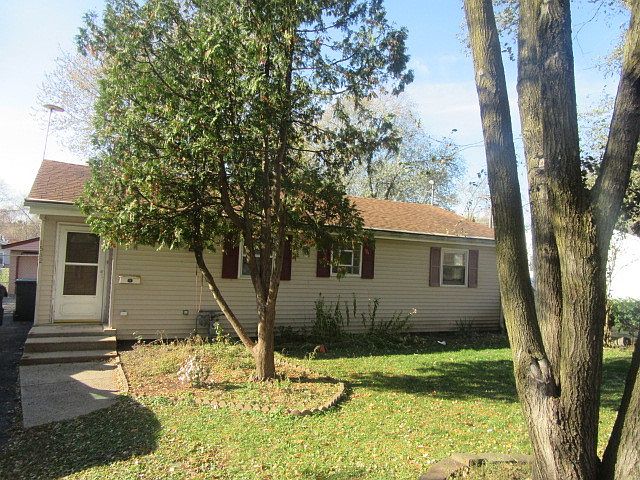 1st image of 1582 Highland Ave