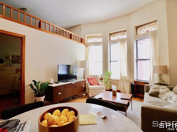 2nd image of 133 W 74th St APT 1A
