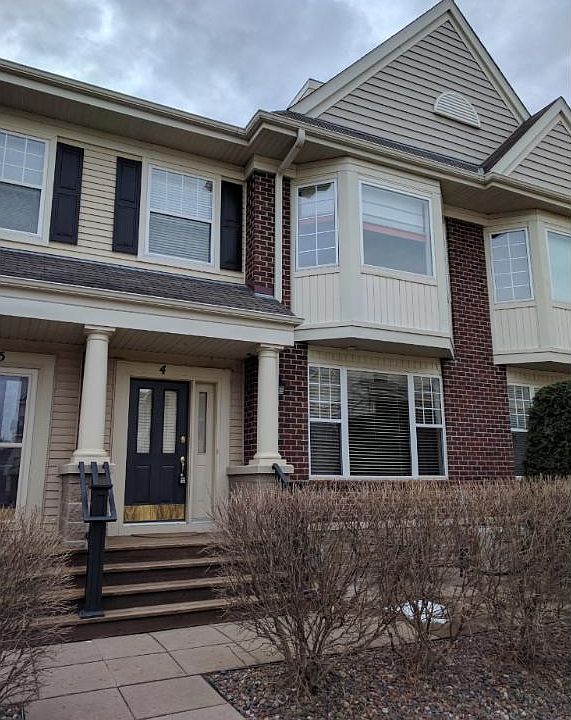 1st image of 13900 53rd Ave N APT 104
