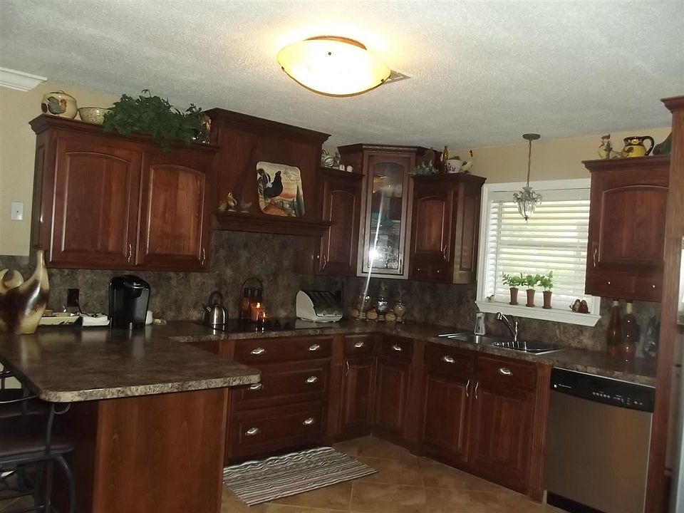 1st image of 420 Crescent Dr