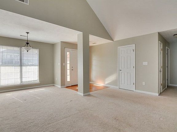 5th image of 416 Urial Dr